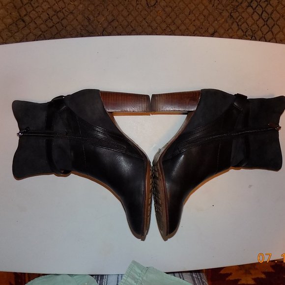 Clarks vegan boots - Picture 7 of 11